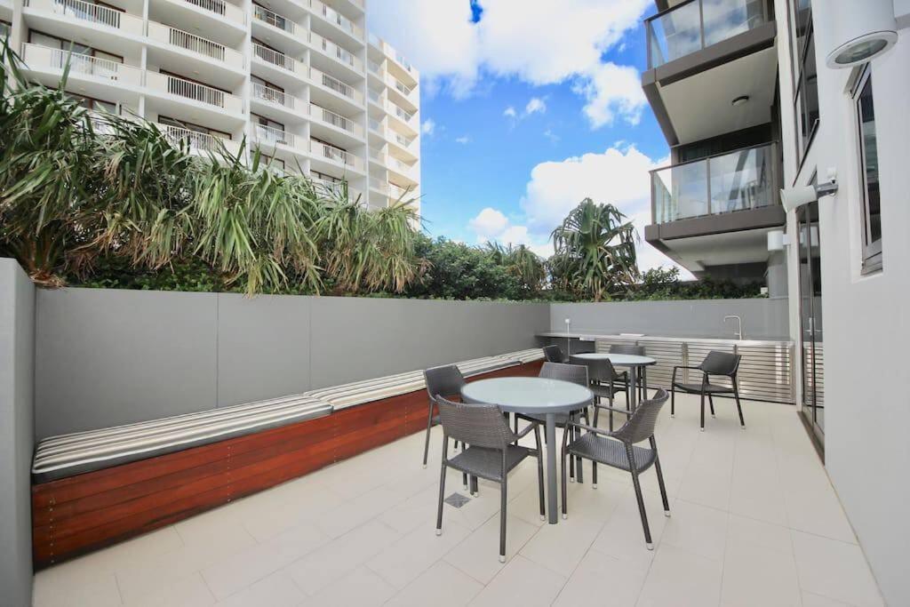 Broadbeach Apartment Level 10 With Beach Views โกลด์โคสต์ ภายนอก รูปภาพ