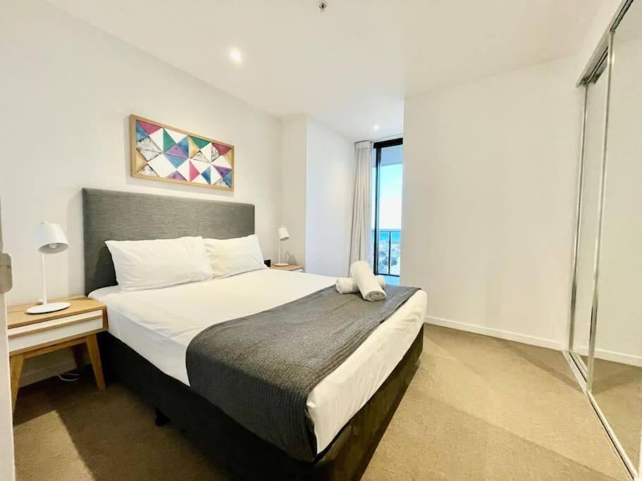 Broadbeach Apartment Level 10 With Beach Views โกลด์โคสต์ ภายนอก รูปภาพ